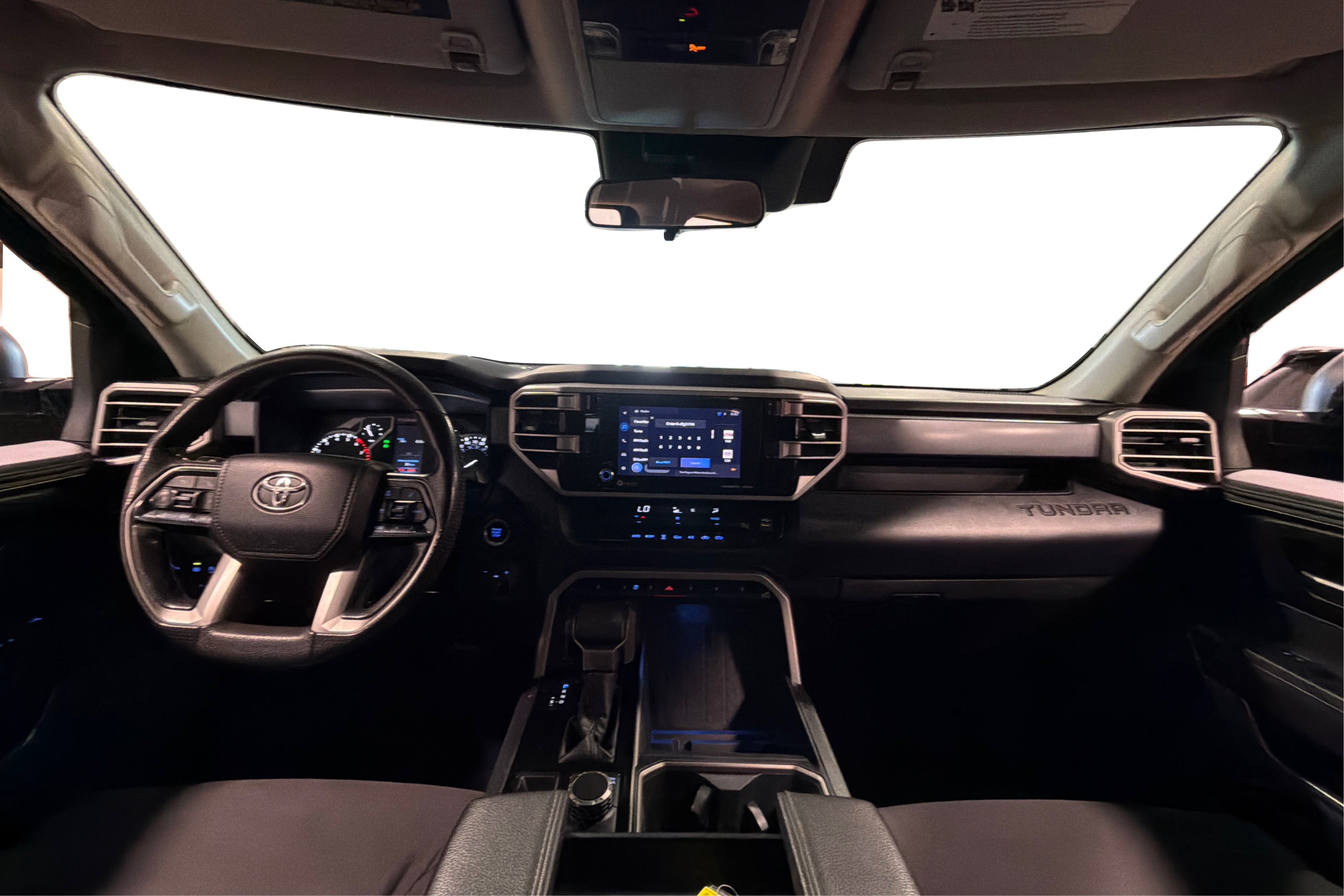 Used 2022 Toyota Tundra SR5 AWD/4WD image 38