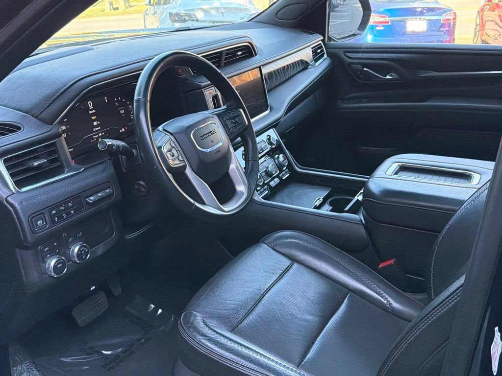 Used 2023 GMC Yukon Denali AWD/4WD image 24