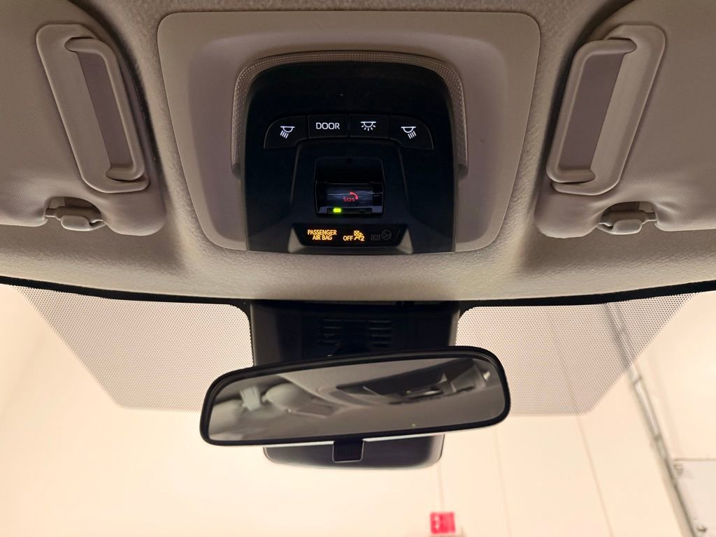 Used 2024 Toyota Corolla LE image 18