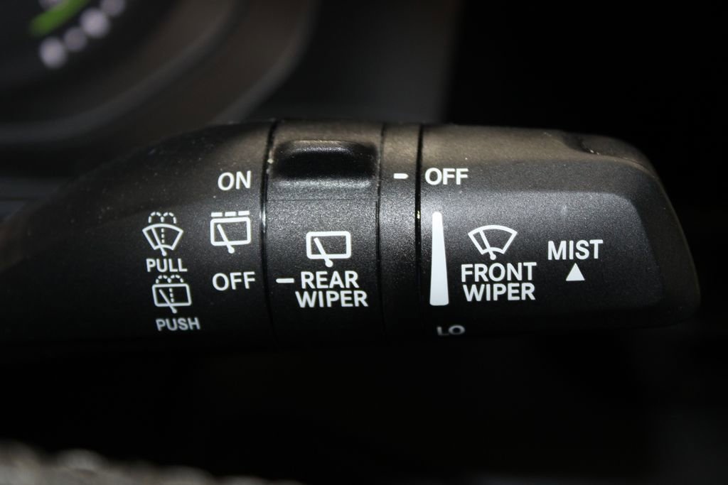 Used 2025 Jeep Wrangler Unlimited Sahara w/ Safety Group image 44