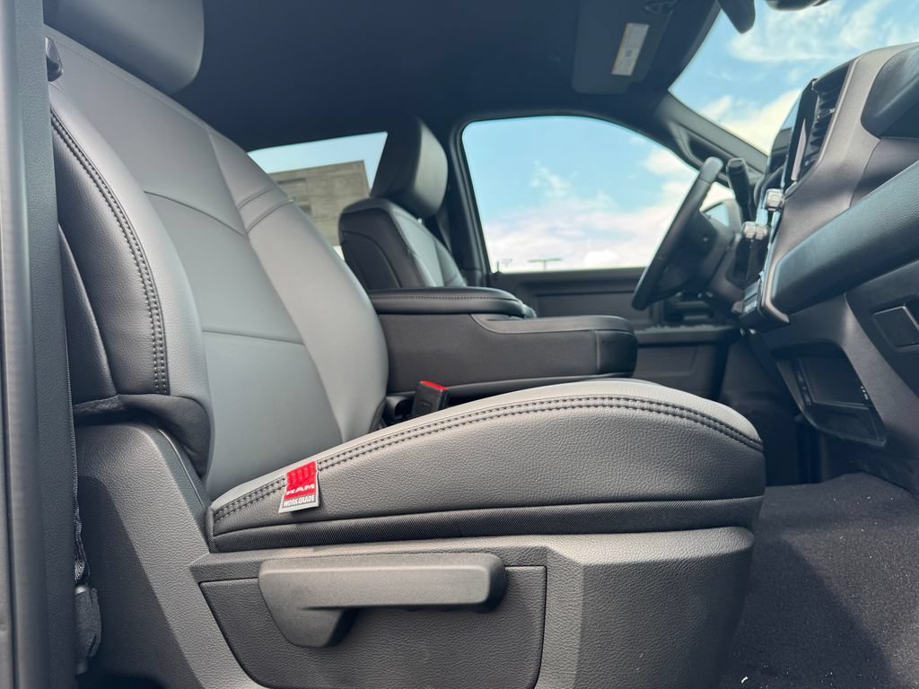 New 2026 RAM 2500 Tradesman AWD/4WD image 12