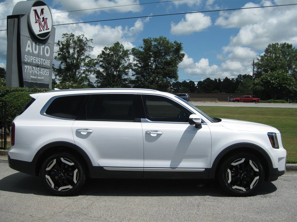 Used 2023 Kia Telluride S w/ S Sunroof Package image 16