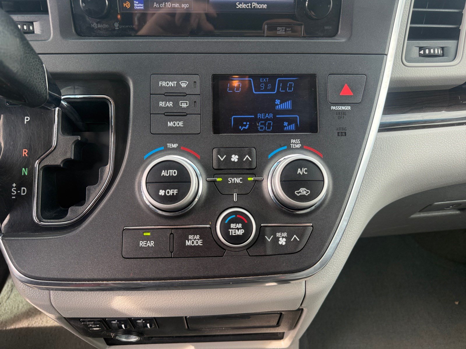 Used 2015 Toyota Sienna XLE Premium AWD/4WD image 12