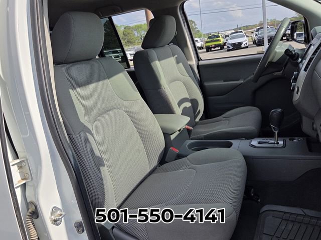 Used 2021 Nissan Frontier SV w/ Midnight Edition Floor Mats image 17