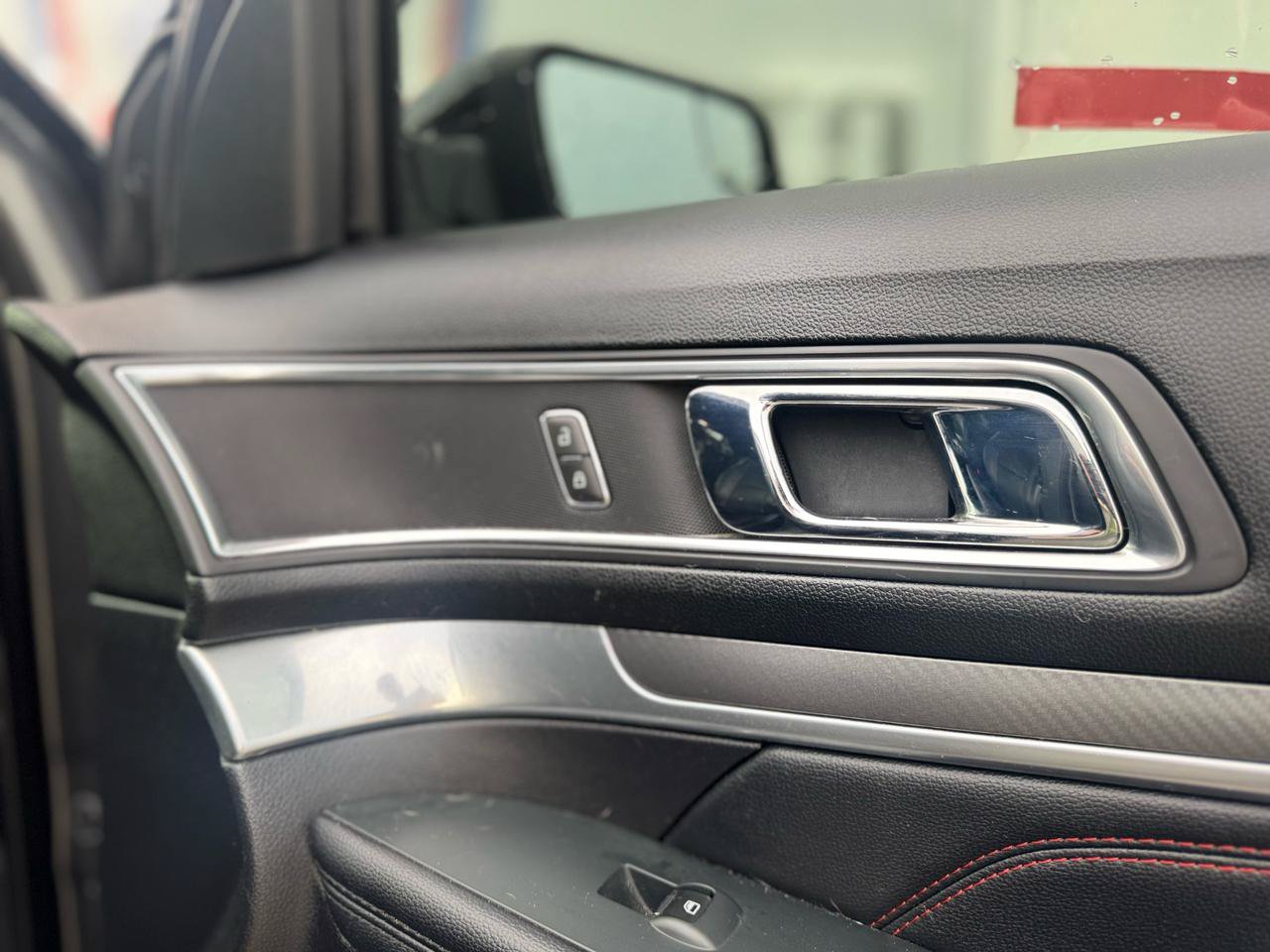 Used 2018 Ford Explorer Sport AWD/4WD image 50