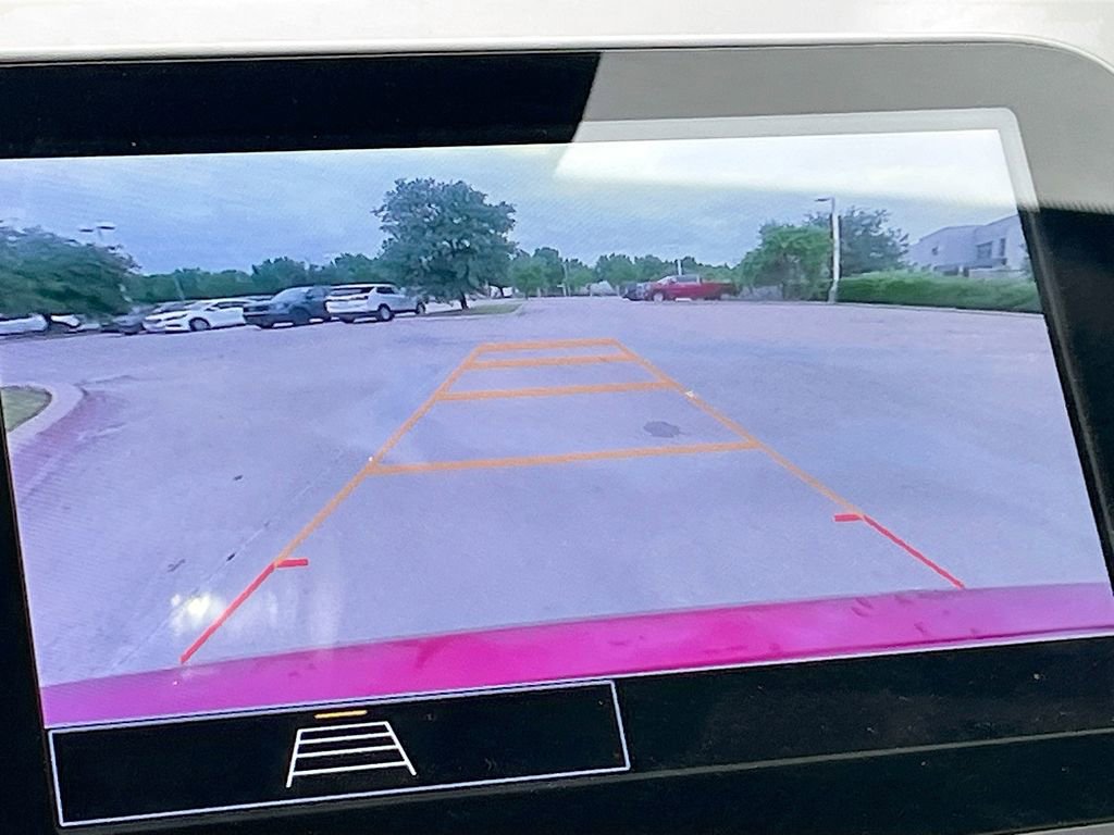 Used 2025 Chevrolet Malibu LT FWD image 13