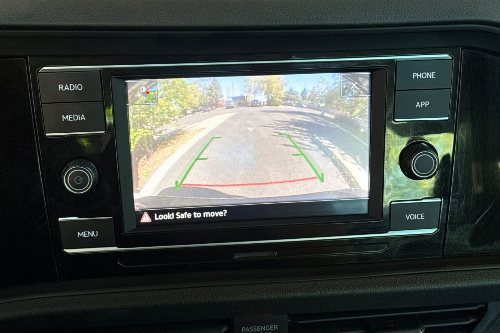 Used 2024 Volkswagen Jetta SE FWD image 18