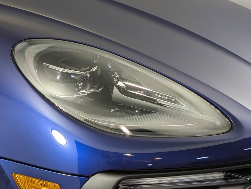 New 2026 Porsche Macan Turbo image 15