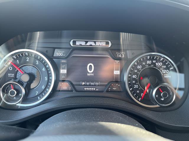 Used 2019 RAM 1500 Laramie AWD/4WD image 9