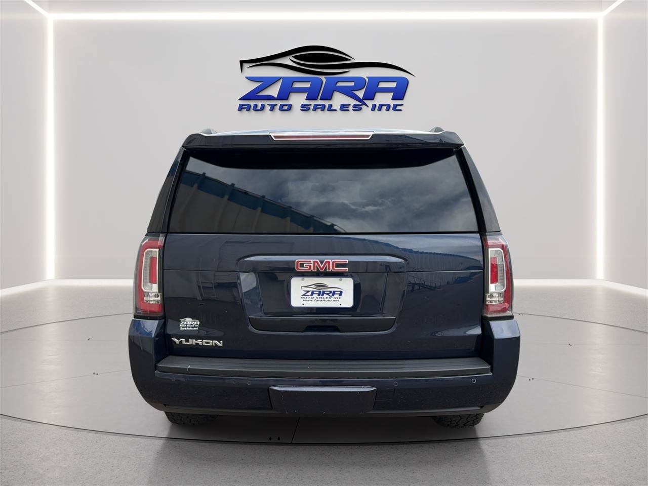 Used 2018 GMC Yukon SLE w/ SLE Value Package AWD/4WD image 6