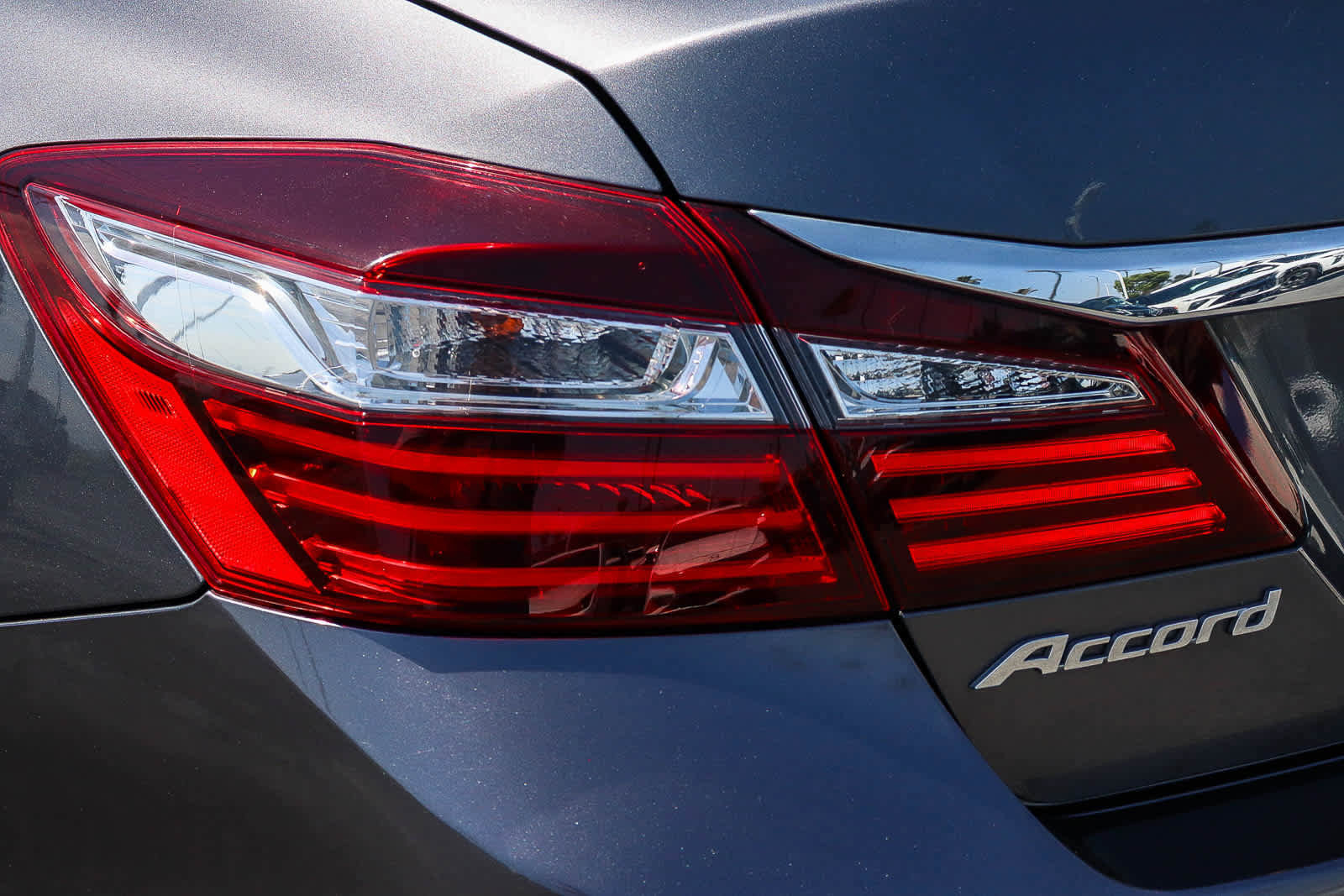 Used 2017 Honda Accord LX image 9
