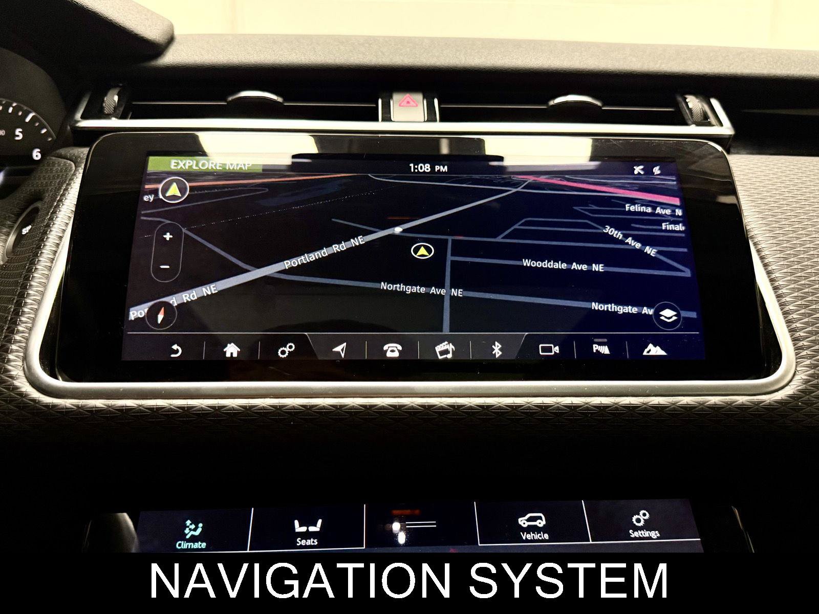 Used 2018 Land Rover Range Rover Velar S AWD/4WD image 32