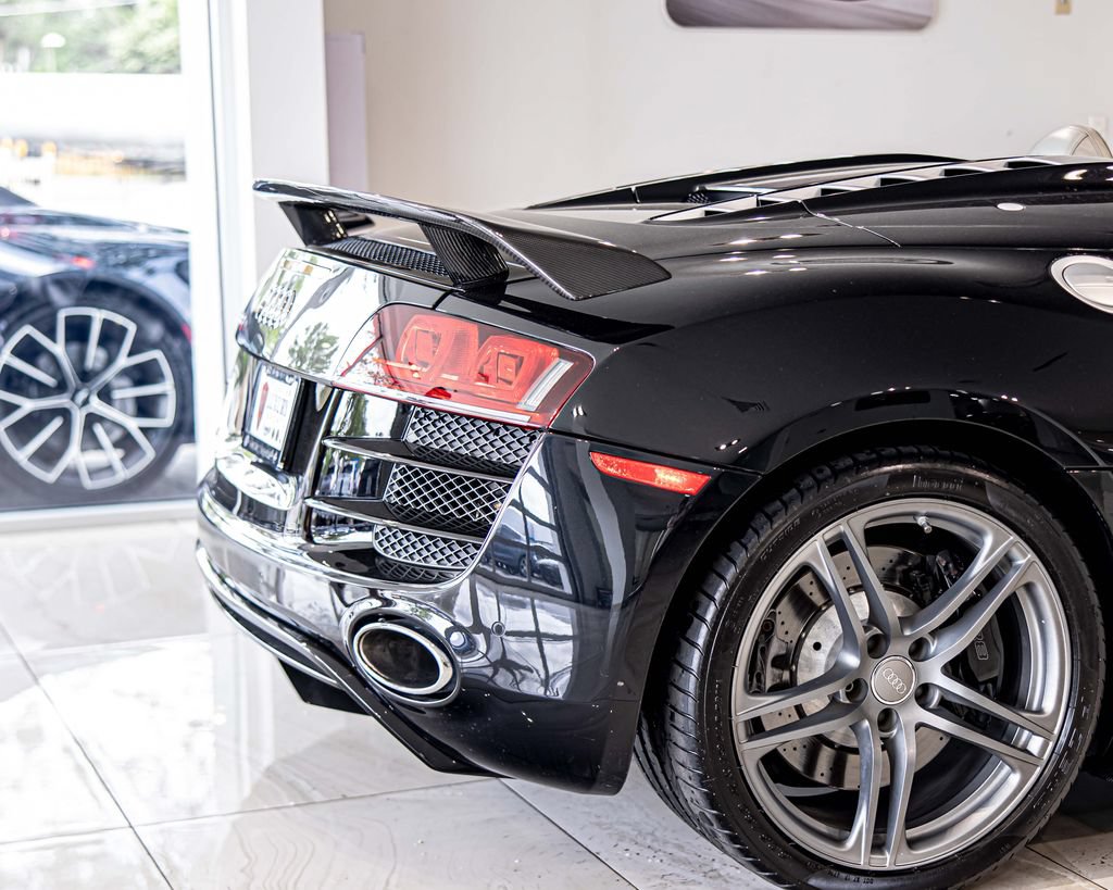 Used 2012 Audi R8 V10 AWD/4WD image 13