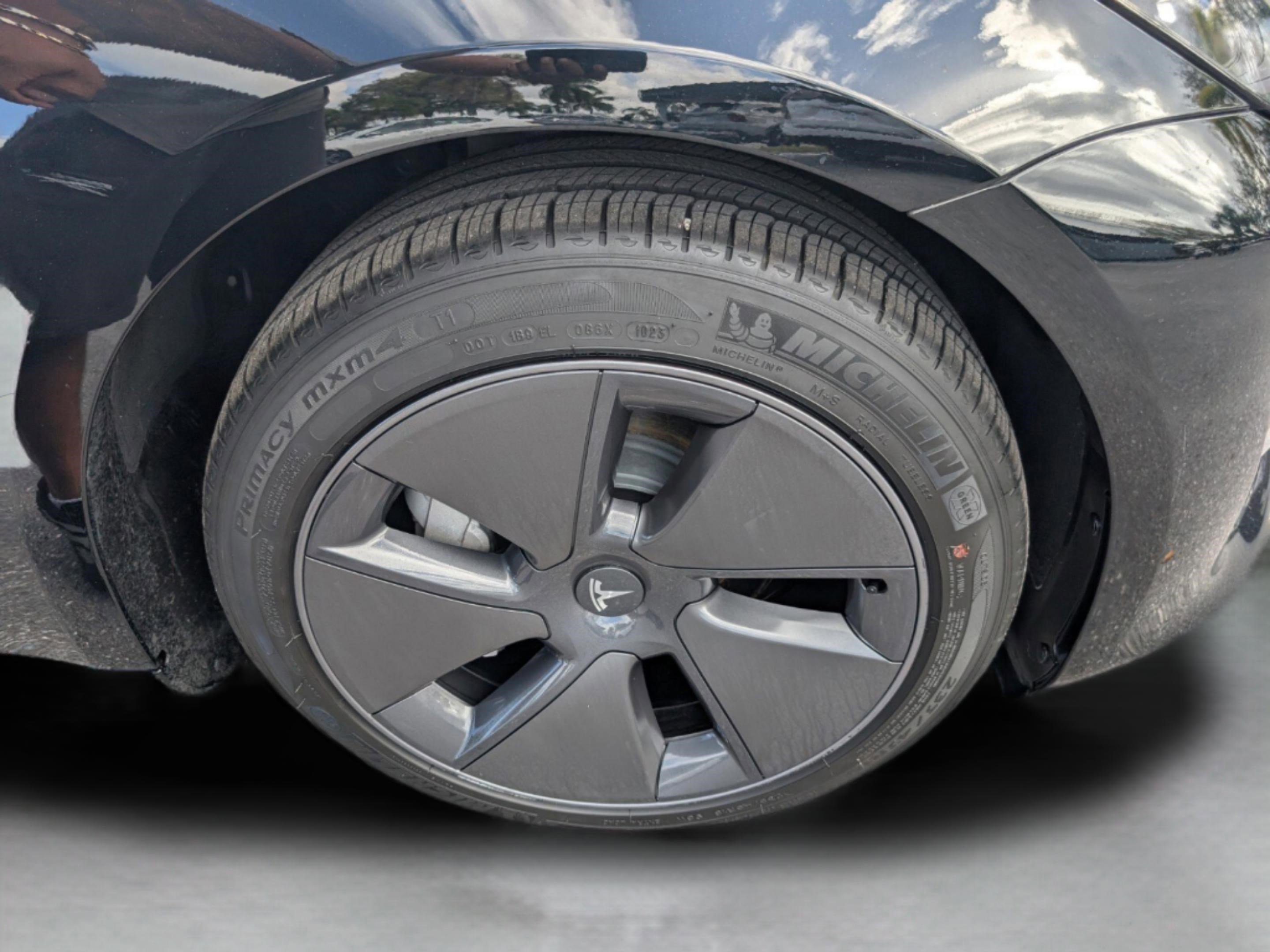 Used 2023 Tesla Model 3 Standard Range image 39