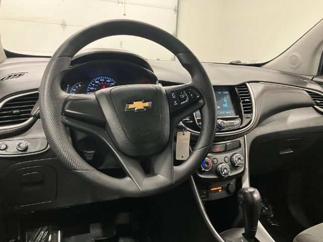 Used 2017 Chevrolet Trax LS FWD image 31
