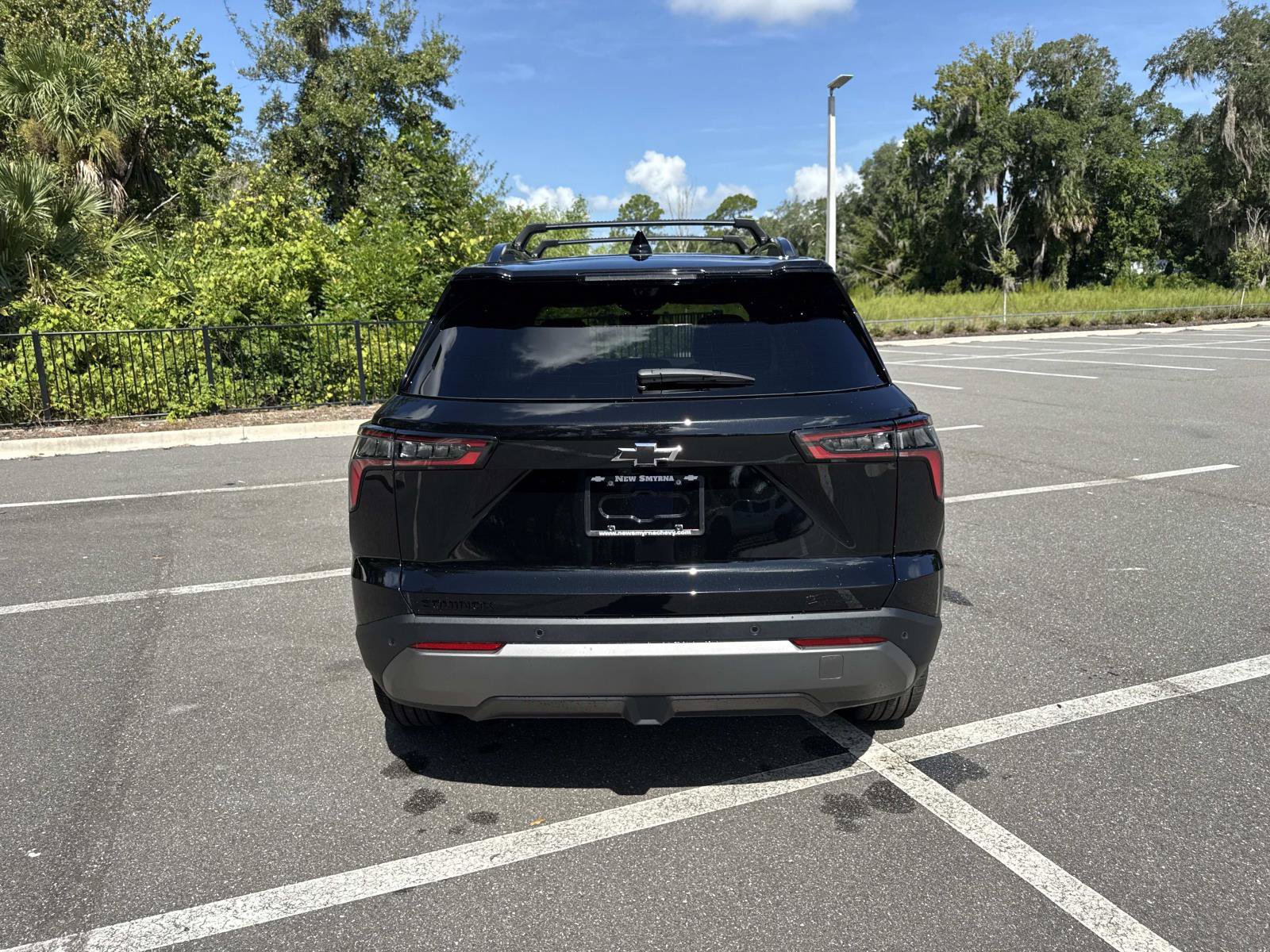 New 2027 Chevrolet Equinox LT w/ Convenience Package II FWD image 4