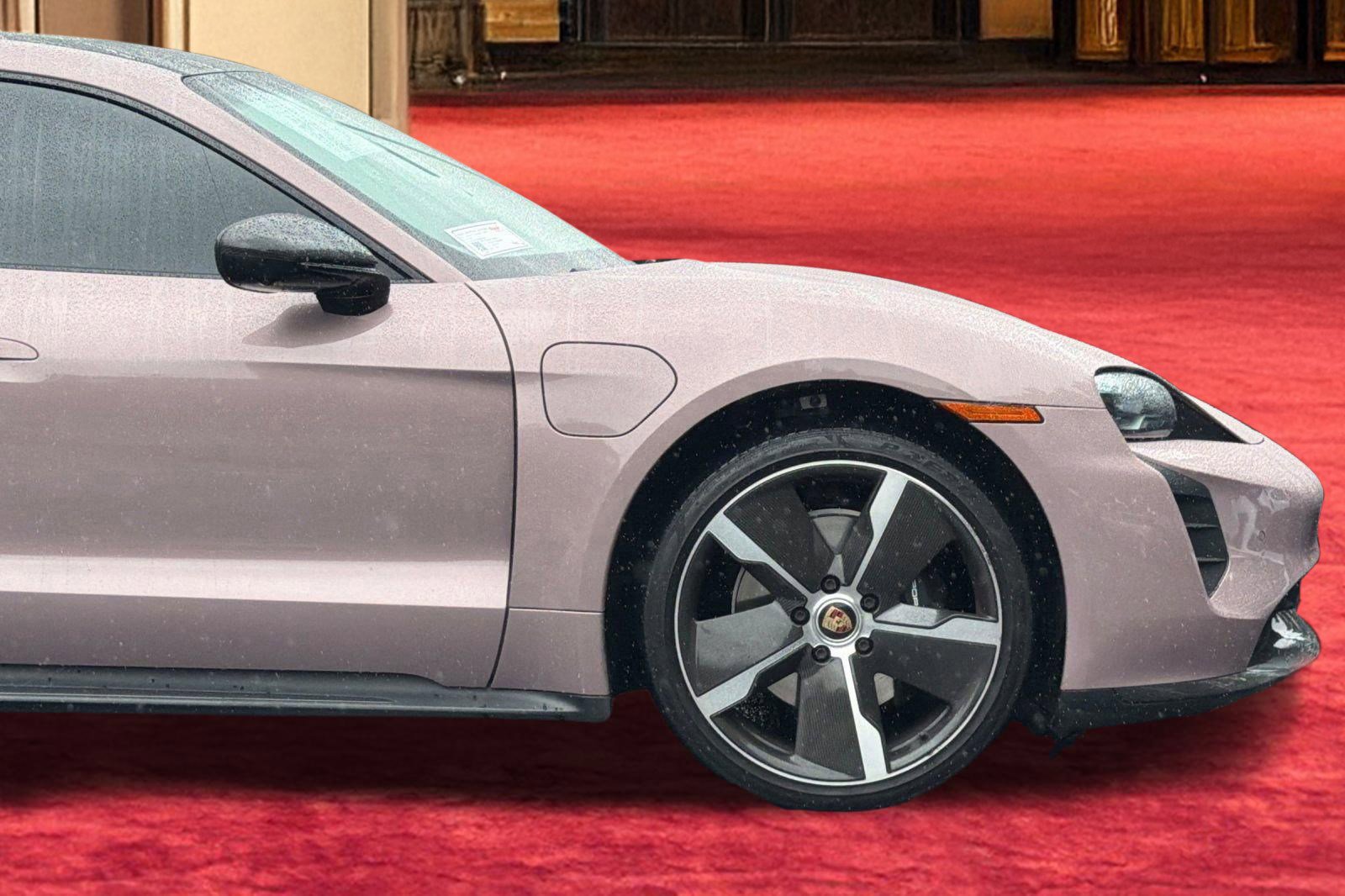 Used 2021 Porsche Taycan 4S image 35