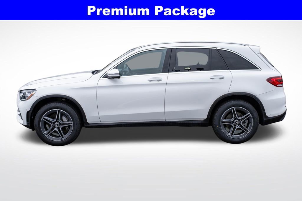 Used 2021 Mercedes-Benz GLC 300 4MATIC w/ AMG Line image 5