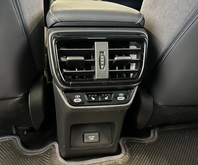 Used 2024 Lexus RZ 450e Premium AWD/4WD image 33