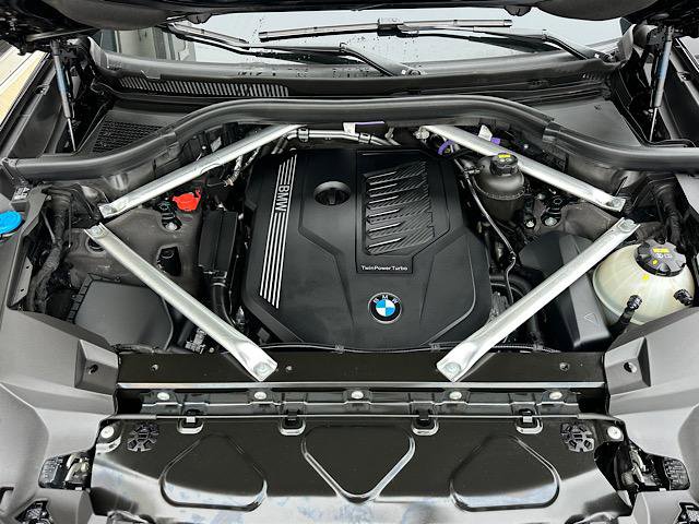 Certified 2022 BMW X7 xDrive40i w/ M Sport Package image 12