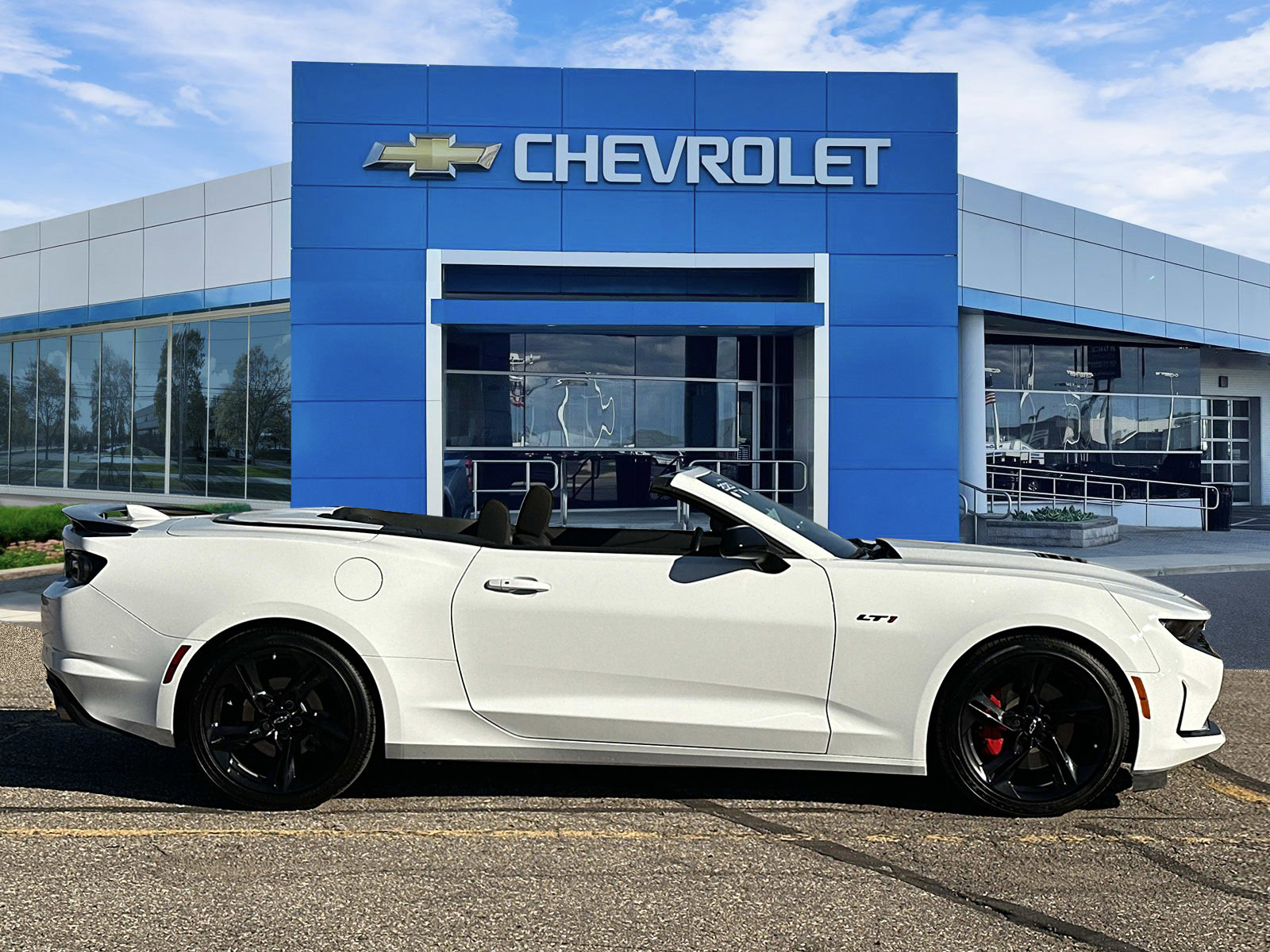 Certified 2023 Chevrolet Camaro LT w/ RS Package image 5