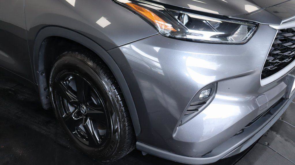 Used 2024 Toyota Highlander LE image 11