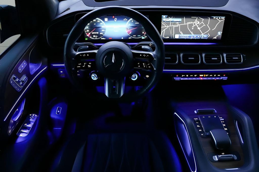 Used 2024 Mercedes-Benz GLS 63 AMG 4MATIC image 35