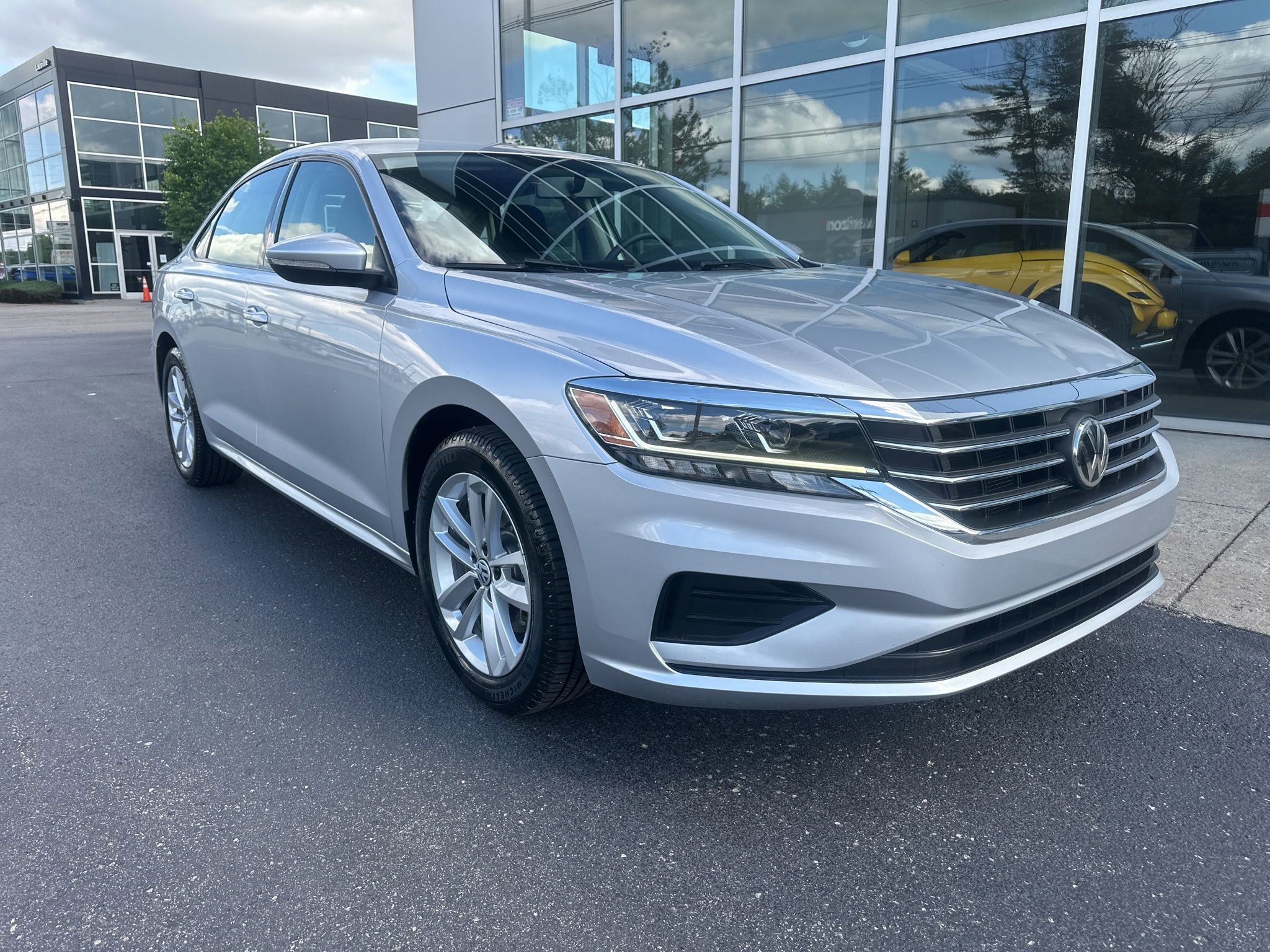 Used 2020 Volkswagen Passat 2.0T S FWD image 3