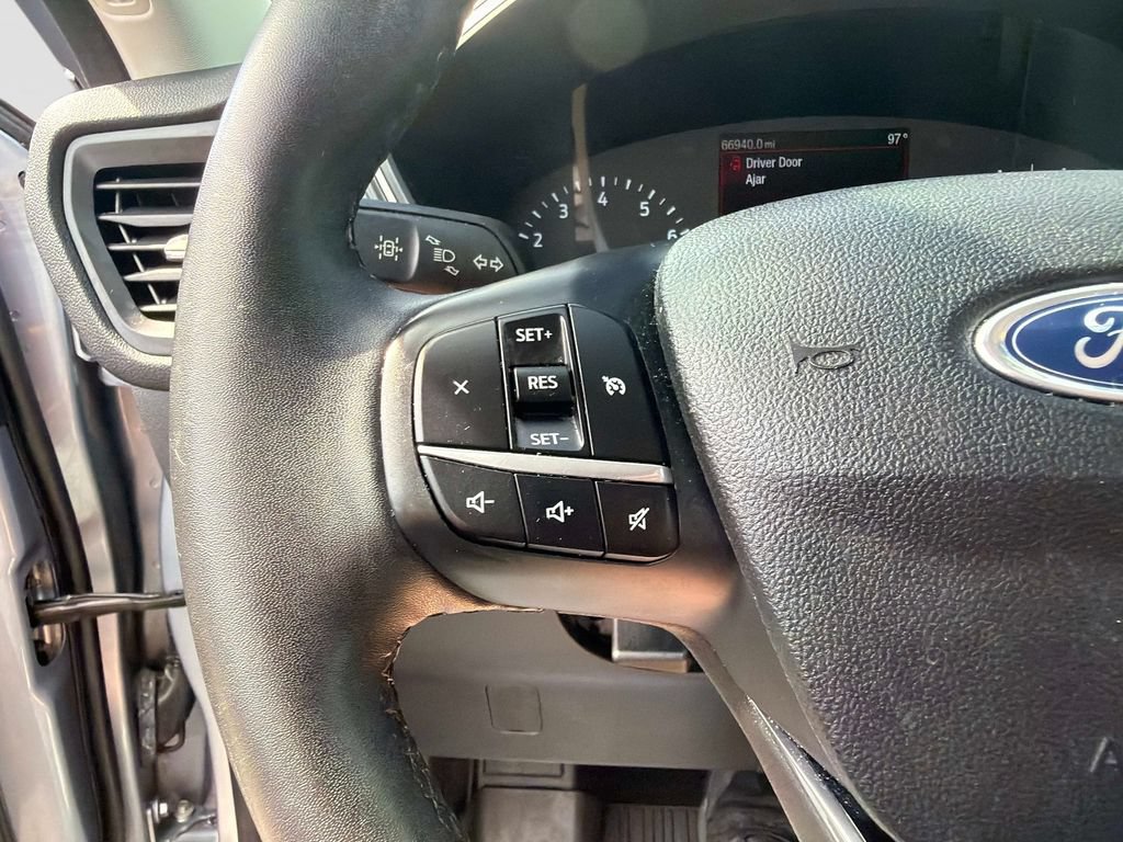 Used 2022 Ford Escape SE w/ Convenience Package FWD image 30