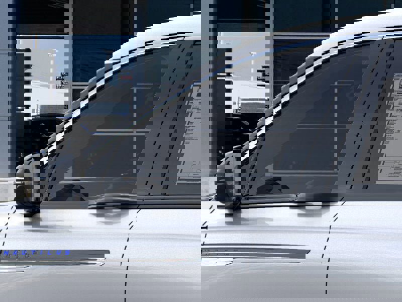 New 2025 Lincoln Nautilus Premier w/ Equipment Group 102A image 20