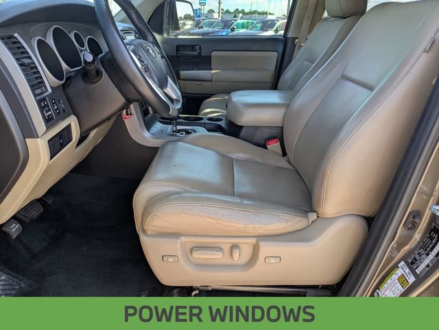 Used 2016 Toyota Sequoia SR5 RWD image 13