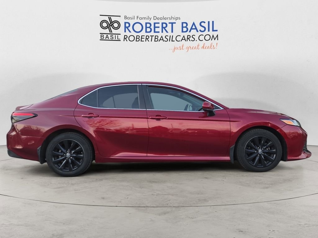 Used 2019 Toyota Camry LE image 6