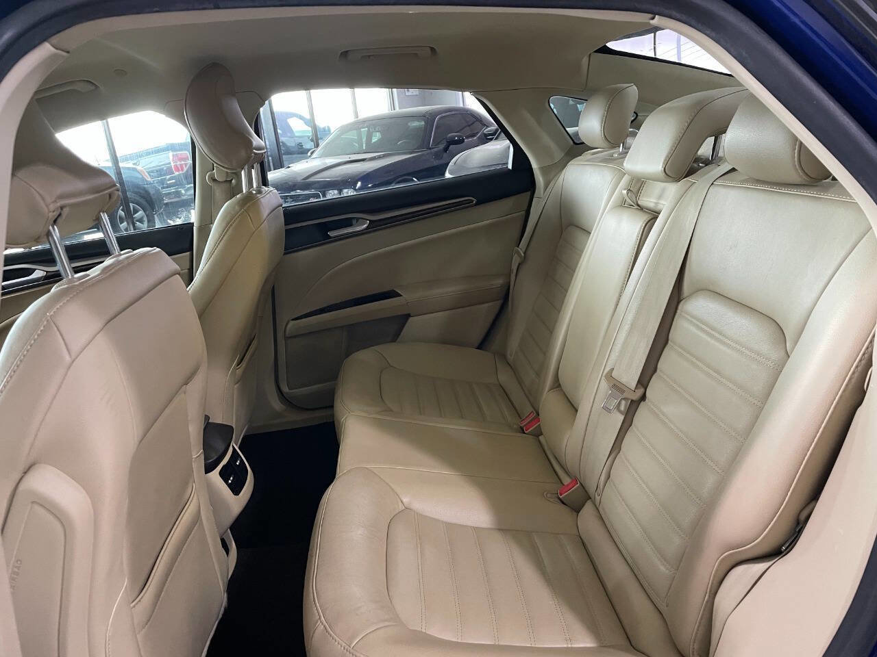 Used 2016 Ford Fusion SE w/ Equipment Group 502A image 18