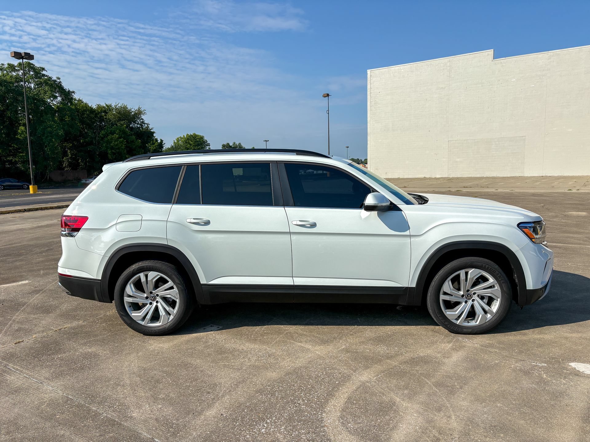 Used 2023 Volkswagen Atlas SE w/ Panoramic Sunroof Package FWD image 20