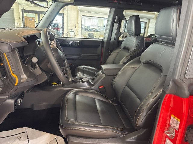 Used 2024 Ford Bronco Badlands image 9