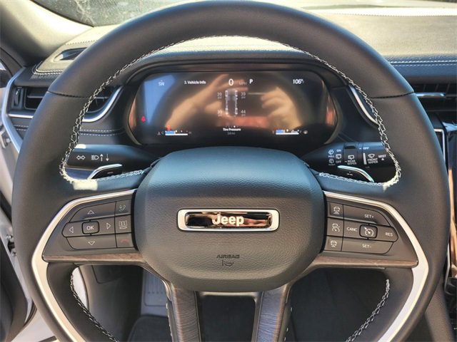 New 2025 Jeep Grand Cherokee Limited image 30