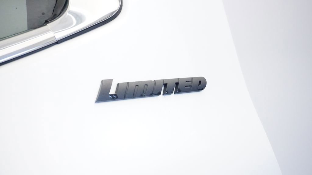 Used 2025 Toyota Tundra Limited image 16