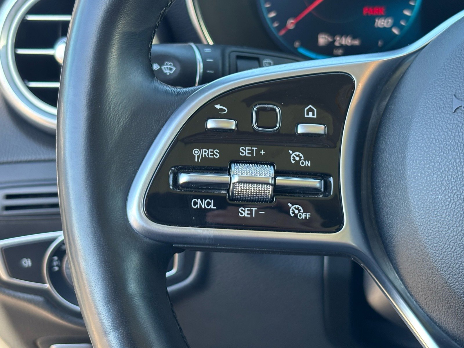 Used 2021 Mercedes-Benz GLC 300 GLC 300 w/ Premium Package image 13