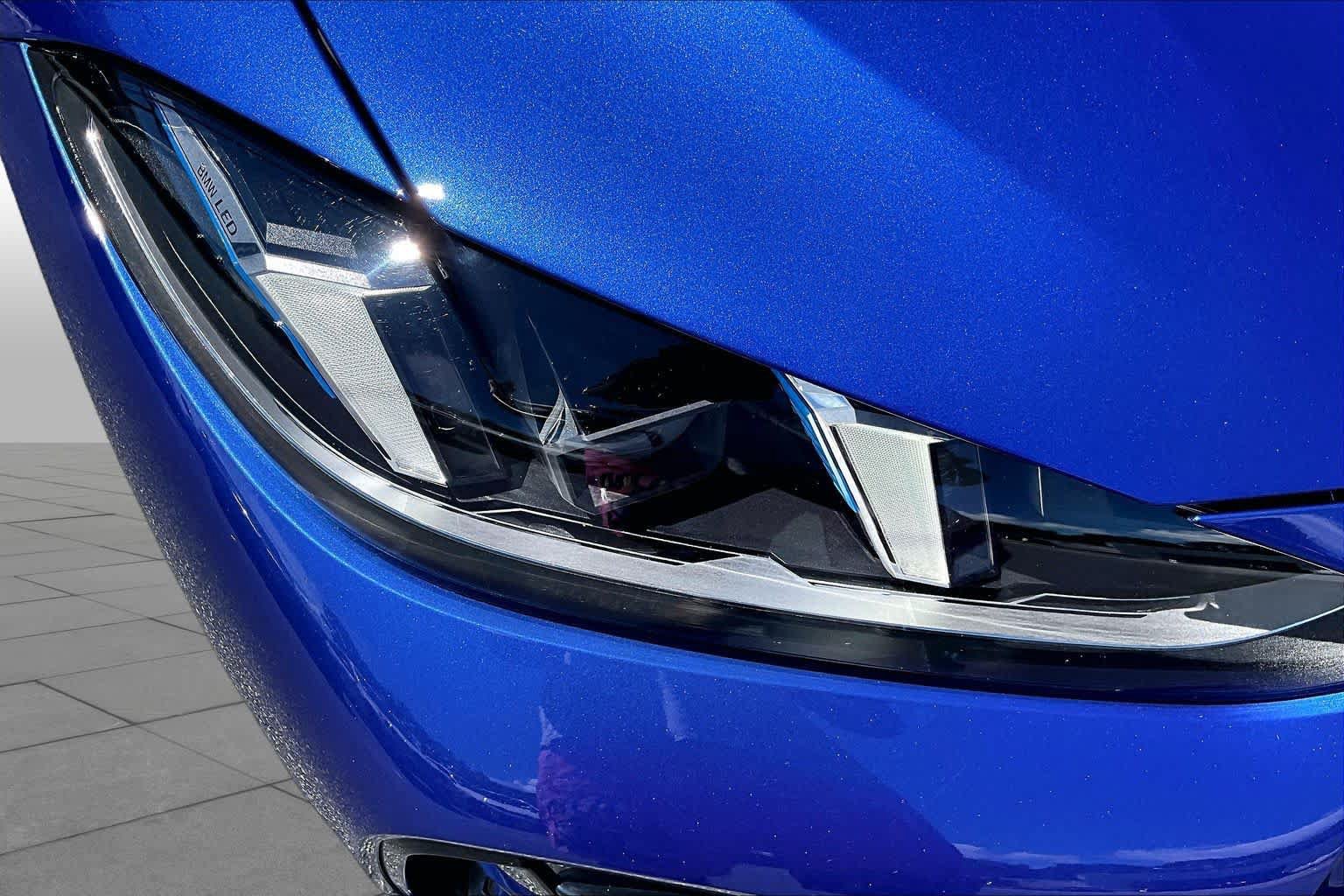 Used 2026 BMW M440i Convertible RWD image 27
