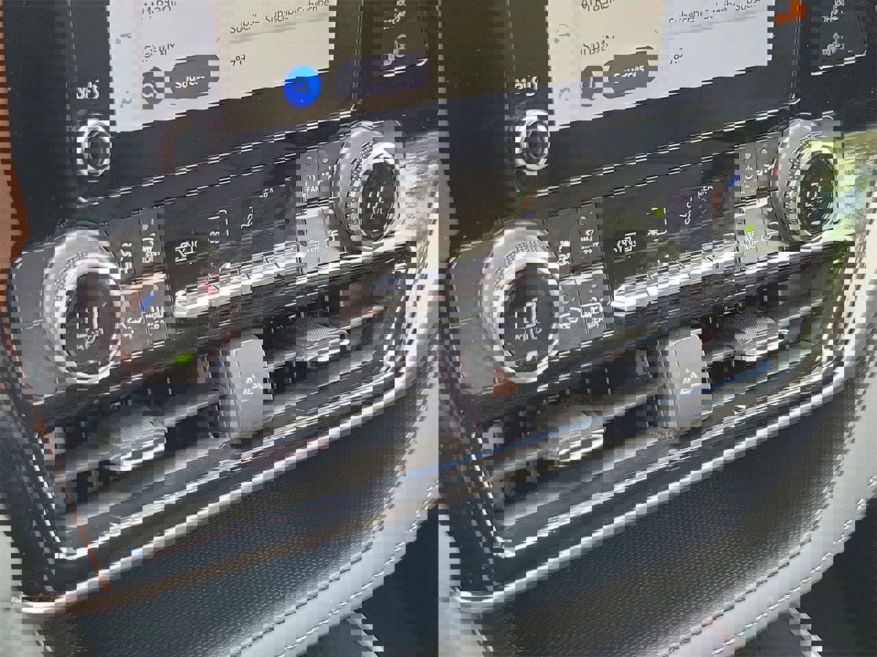 Used 2023 Toyota Highlander LE image 27