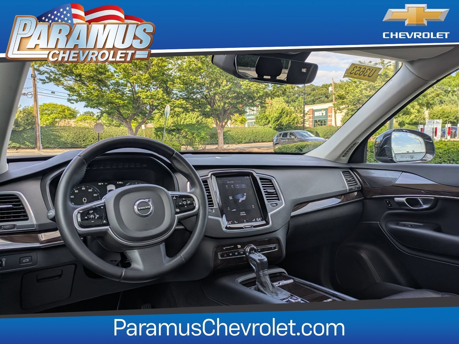 Used 2019 Volvo XC90 T5 Momentum w/ Multimedia Package AWD/4WD image 9