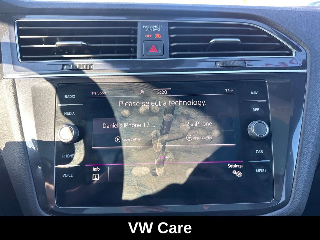 Used 2022 Volkswagen Tiguan SEL R-Line image 20