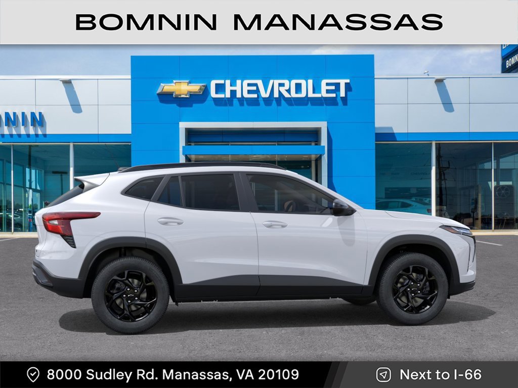 New 2026 Chevrolet Trax LT w/ Midnight Edition FWD image 6