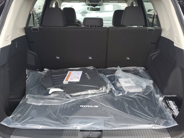 New 2026 Nissan Rogue SV w/ Cold Weather Package AWD/4WD image 13