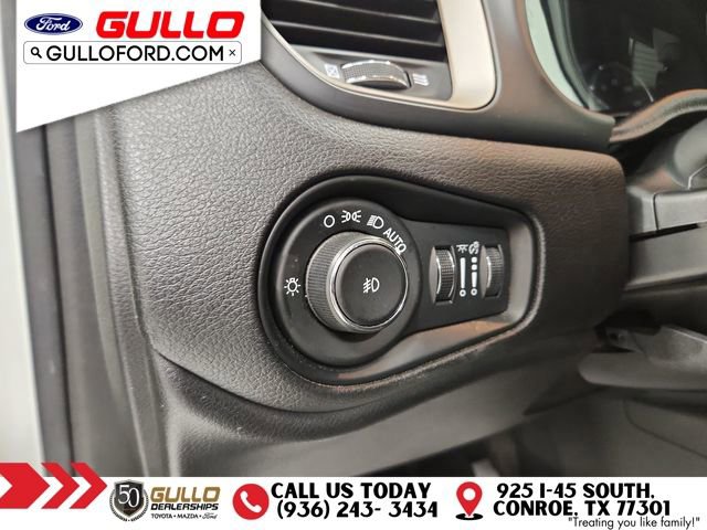 Used 2015 Jeep Renegade Limited AWD/4WD image 19