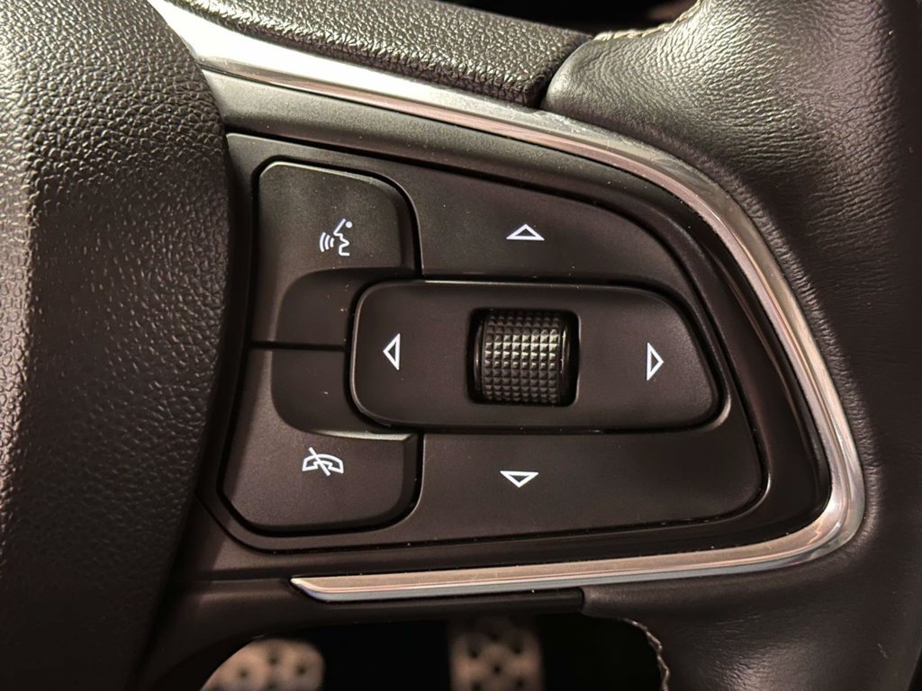 Used 2023 Buick Encore GX Select w/ Sport Touring Package FWD image 25