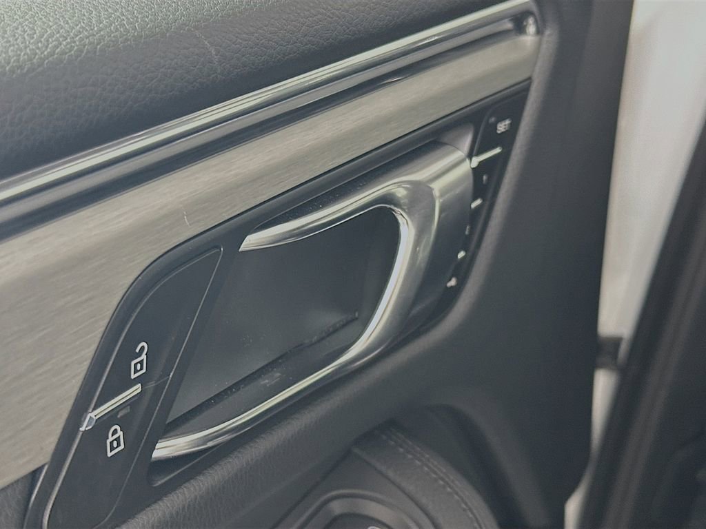 New 2025 Porsche Macan image 20