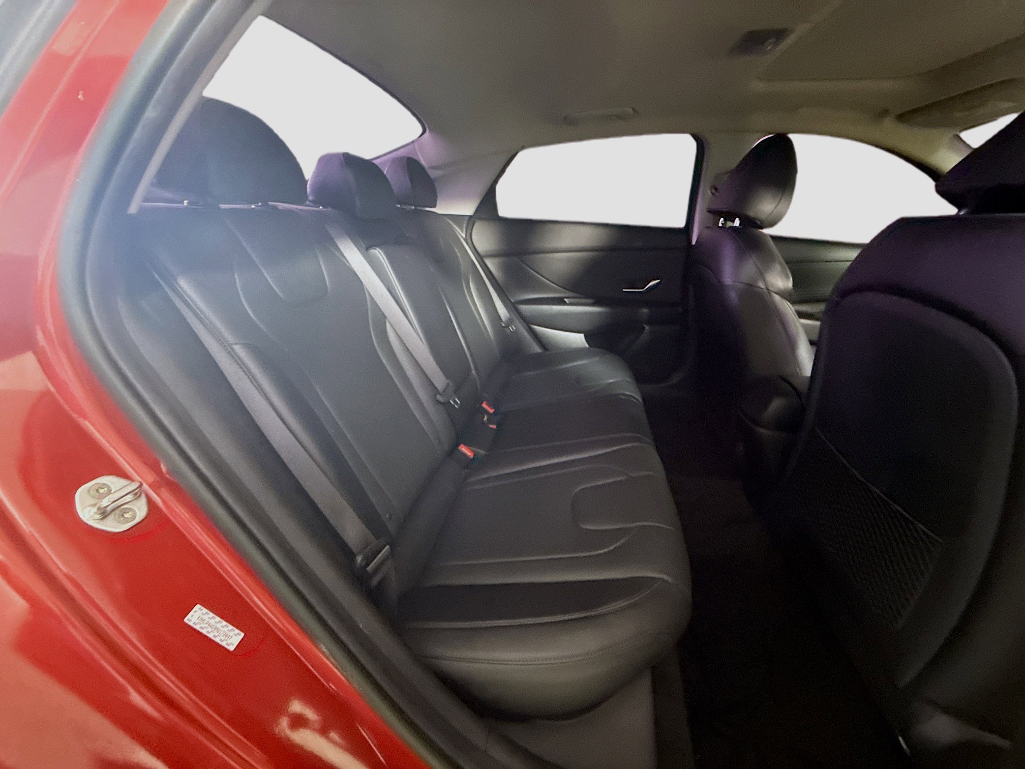 Used 2021 Hyundai Elantra Limited image 27