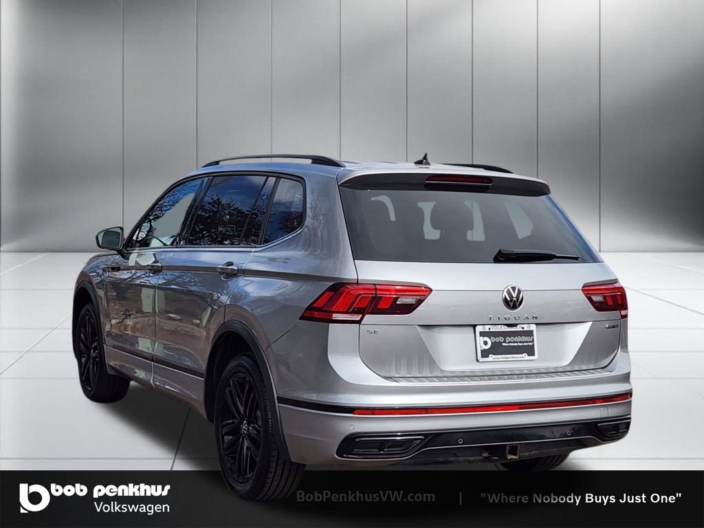 Used 2022 Volkswagen Tiguan SE R-Line image 27