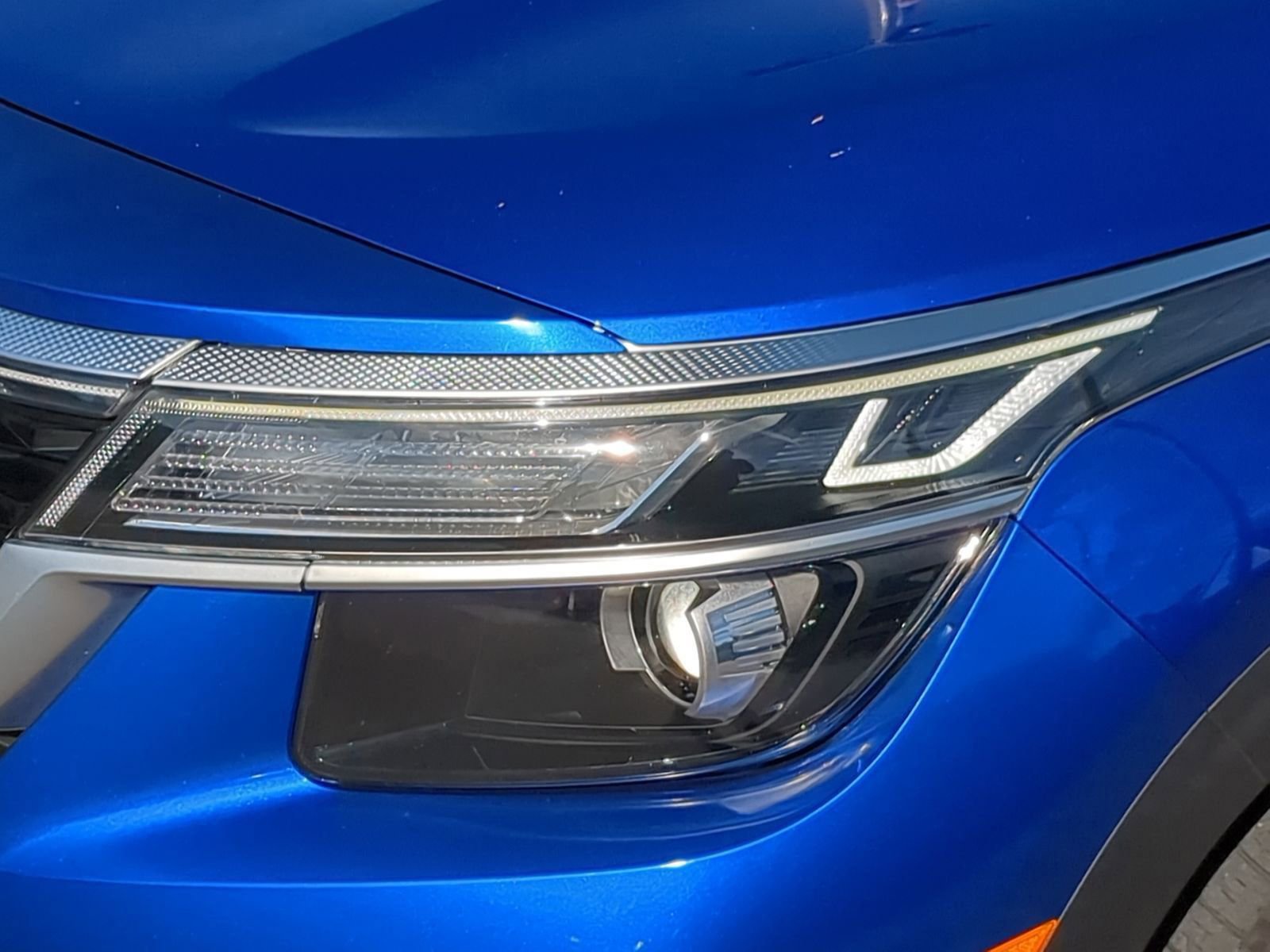 Used 2022 Kia Seltos EX image 14